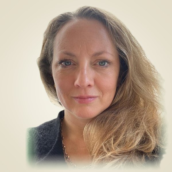 Portrait of Rachael Brett